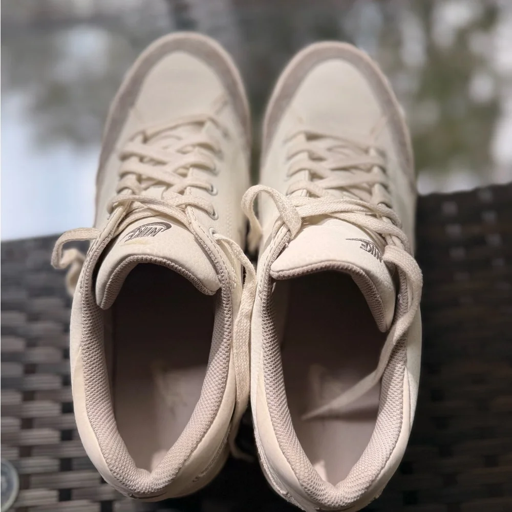 Like new!! Nike GTS 97 'Summit White Flat Pewter' sneaker.
*Box not included* - Picture 4 of 5